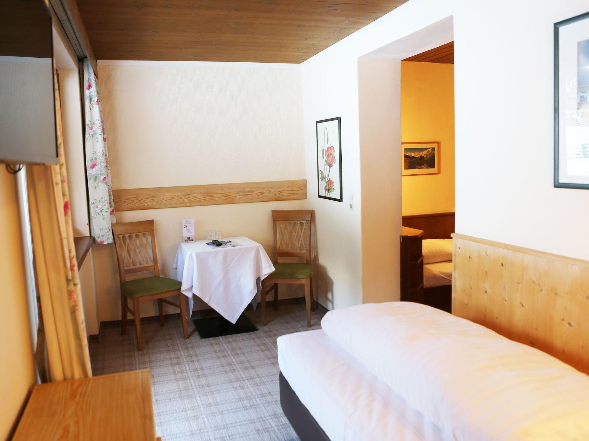Gasthof Pension Madseiterhof Tux Extérieur photo